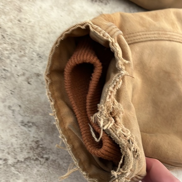 Carhartt Detroit Distressed Jacket - Picture 3 of 4